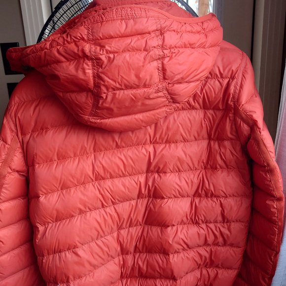 Parajumpers Lightweight Down Bomber – Size M - Picture 7 of 10